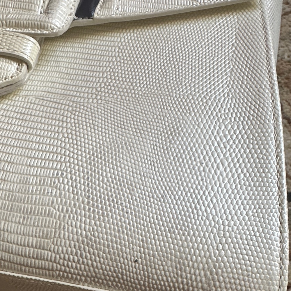 Brahmin Cream Satchel with Bamboo-Style Handle and Navy/Tan Trim - Picture 3 of 9